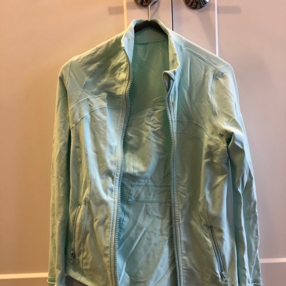 Lululemon define jackets - Picture 4 of 4